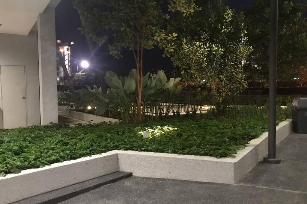 Hyve Studio unit, Lake view, Cyberjaya, Free Wi-Fi, Free Parking, Netflix,Pool Bagian luar foto