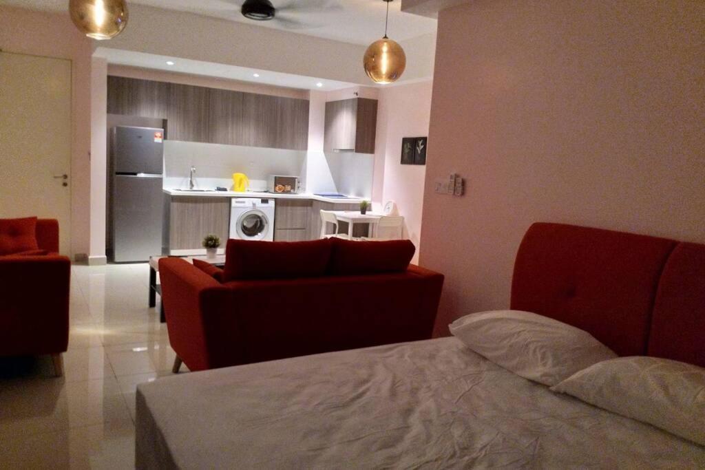 Hyve Studio unit, Lake view, Cyberjaya, Free Wi-Fi, Free Parking, Netflix,Pool Bagian luar foto